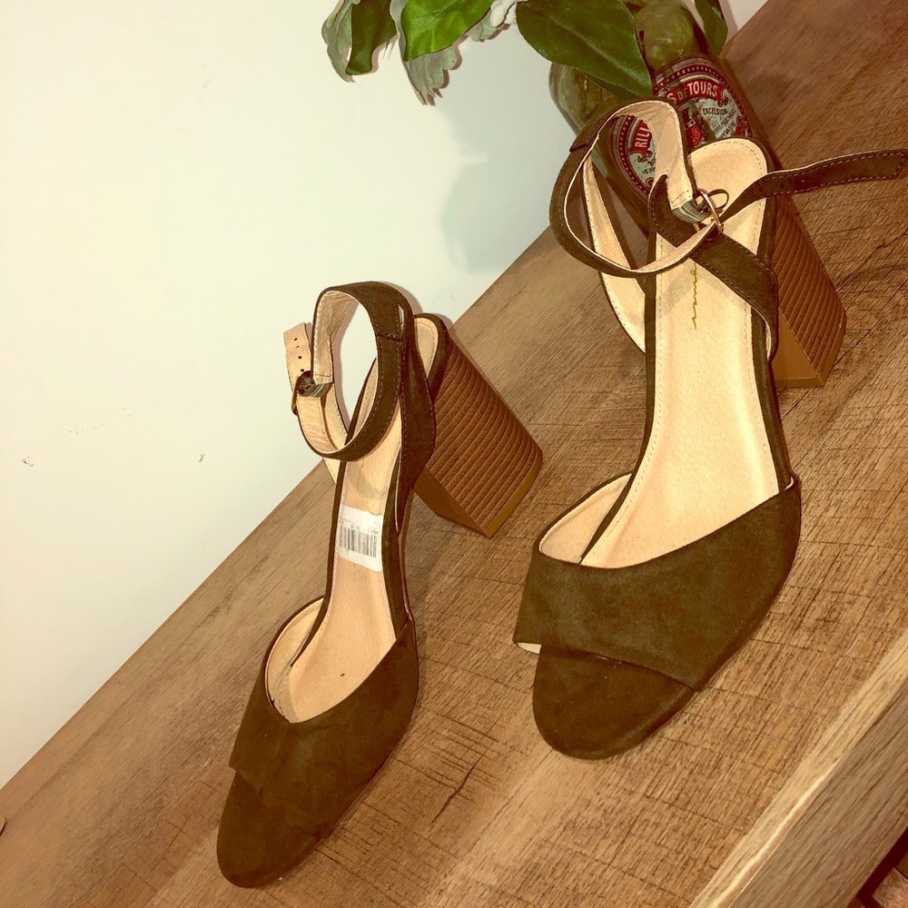 Green Heels
